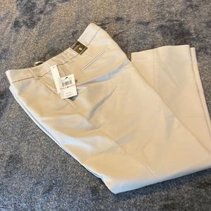 Khaki pants women’s size 6 new with tags